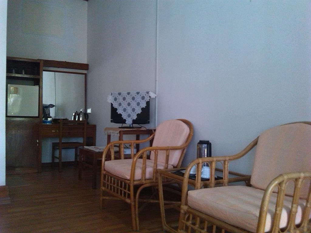 Lawkanat Hotel Bagan Room photo