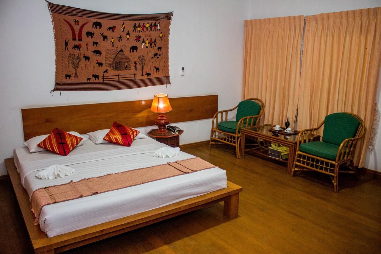 Lawkanat Hotel Bagan Exterior photo